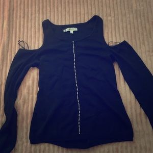 Jennifer Lopez shoulder showing Blouse